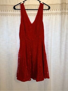 Express Red Lace V-Neck Mini Dress - Broken Zipper